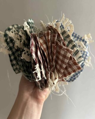 💚🧡💙 Další srdíčka v procesu 🫶 Doplníme i vánoční a novinku vánoční věnec.